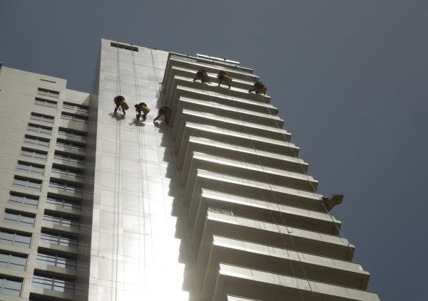 جنس پیچ و رولپلاک نما